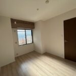 西側洋室約５．８帖
